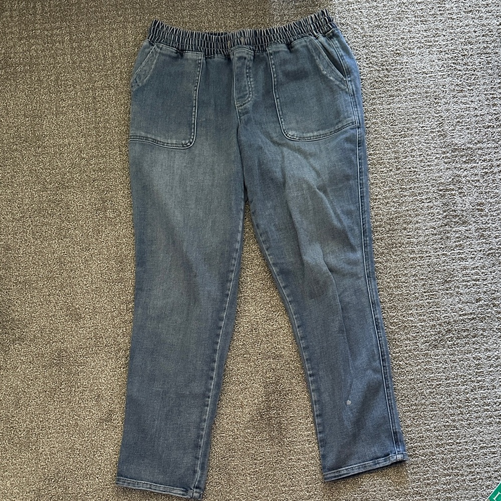 Stretchy denim pants